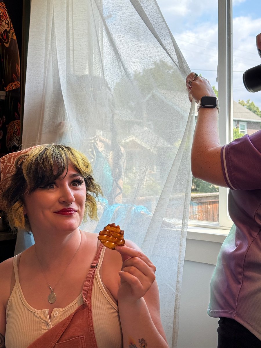 WatchGirlsPlay's tweet image. Happy Birthday to our beautiful, handsome,cute as a button friend Mar!! 

You make our world brighter and more full of laughter every day and we are lucky to have you in our lives ❤️