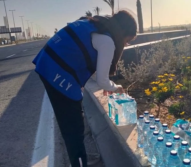 Esraa_Medhat_'s tweet photo. من بدري جدًا وقبل انطلاق الماراثون شباب YLY كانوا موجودين يجهزوا كل تفصيلة علشان اليوم يطلع بالمستوى المشرف ده
#YLY_Zayed_Run
#سباق_زايد_في_زايد https://t.co/Rf4Fm4PFwU