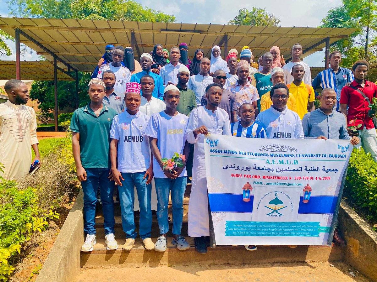 aemub2009's tweet photo. 📅 En date du 14 décembre 2025, s’est tenue au campus Mutanga une assemblée générale extraordinaire ayant réuni l’ensemble des membres de l’AEMUB.

#aemub2025 https://t.co/sdLGV9d6aX