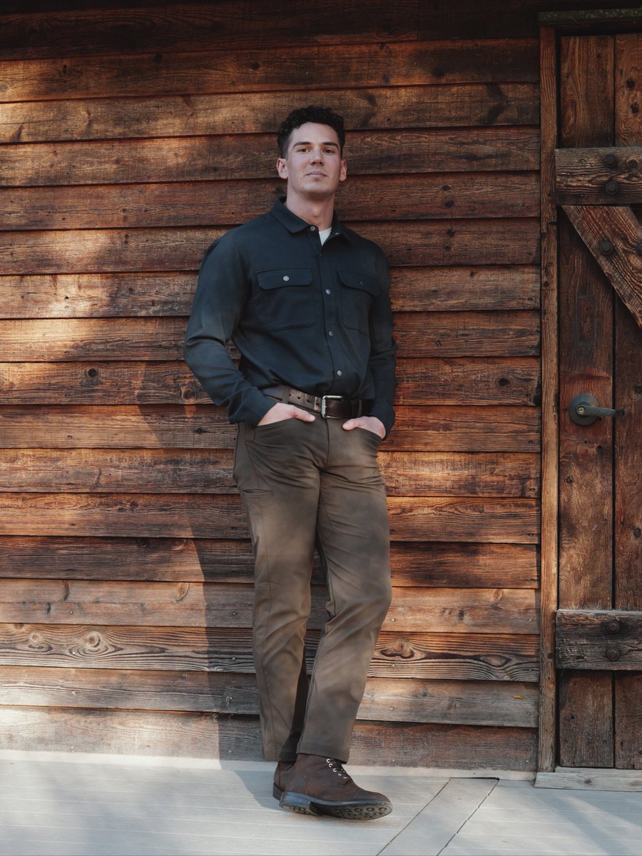 BlackCrestAppar's tweet image. Built for work, the weekend, and everything in between.

#blackcrest #elevateevolveendure #elevatethestandard #mensapparel