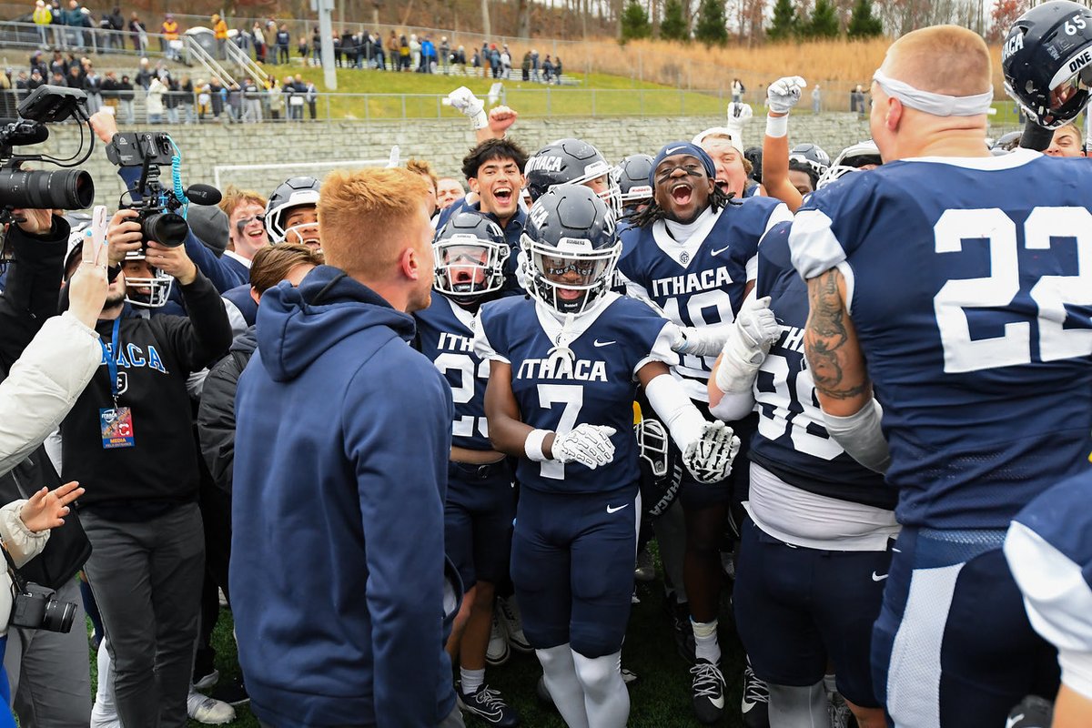 Everyone says they have a strong culture. A lot of the time it’s fluff. Not at Ithaca. A player driven program where the team lives WE over ME! Thank you <a href="/CoachTerp_/">Mike Toerper</a> for being an incredible role model for the players and coaches! 

#OneBeat