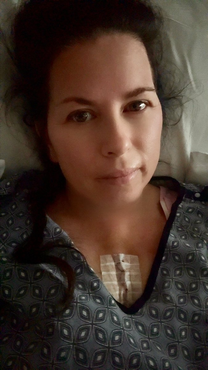 Sa🐝rina ✨ tweet media