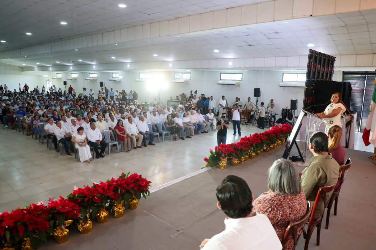 Como presidente de la Junta de Coordinación Política y coordinador de la bancada de Morena, fue un gusto atender la invitación de mi compañera legisladora María Félix García Álvarez, en el municipio de Jalpa de Méndez.

Ante cientos de ciudadanas y ciudadanos, presentó su Primer