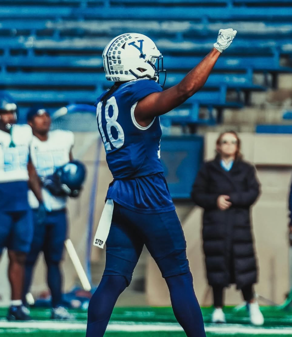TheCFBNation's tweet image. Yale DB Da’Quan Gonzales Has Announced He Will Enter The Transfer Portal

Gonzales Has 28T, 19 Solo, &amp;amp; 1/2 TFL For The Bulldogs This Season

#GoCFB #CollegeFootball #Yale @DaQuanGonzales #Team152 #ThisIsYale