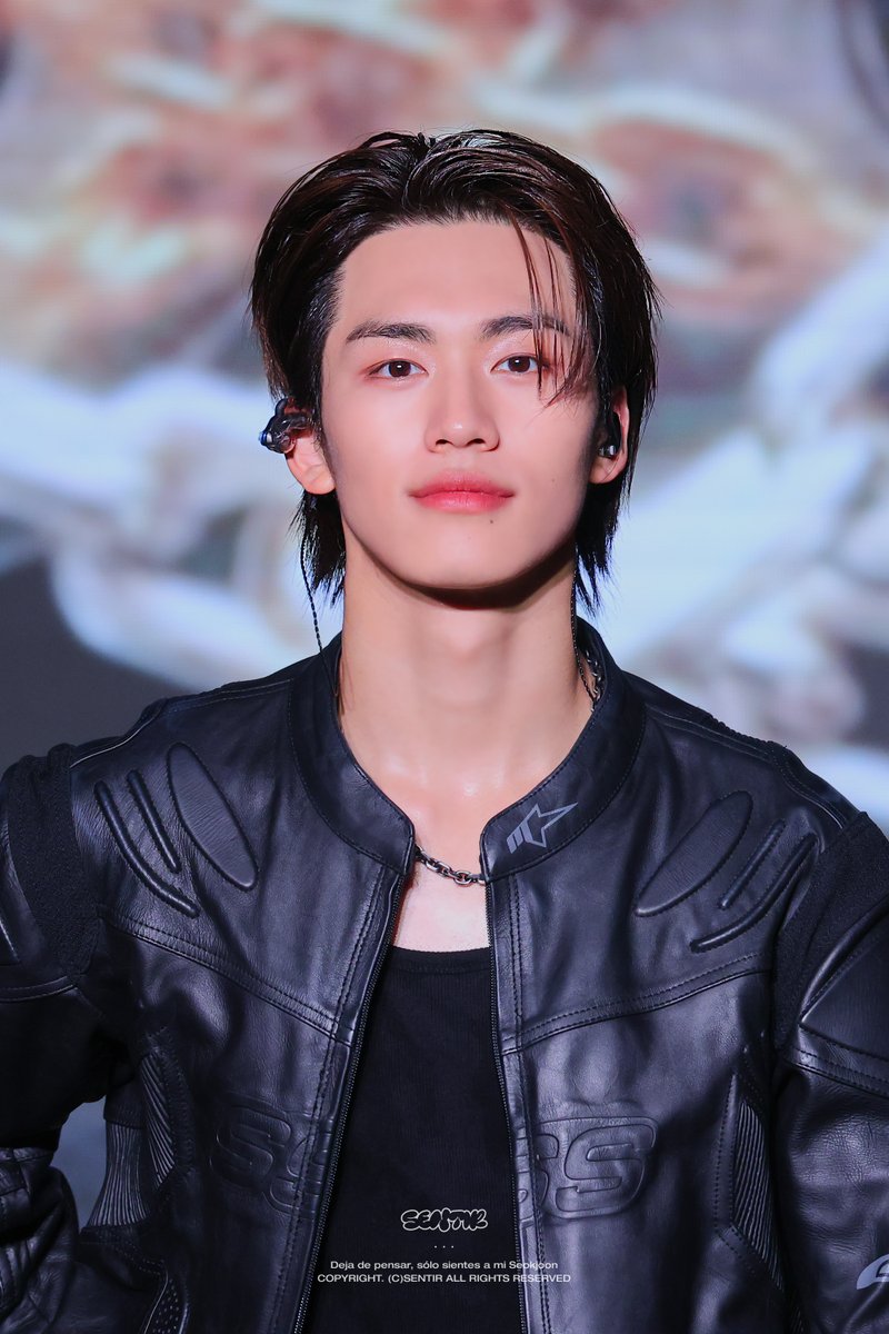 251030 ㄴㅁㄴㅁ잘생기셔서반했습니다 ..
#82MAJOR #82메이저 #에투메 #박석준