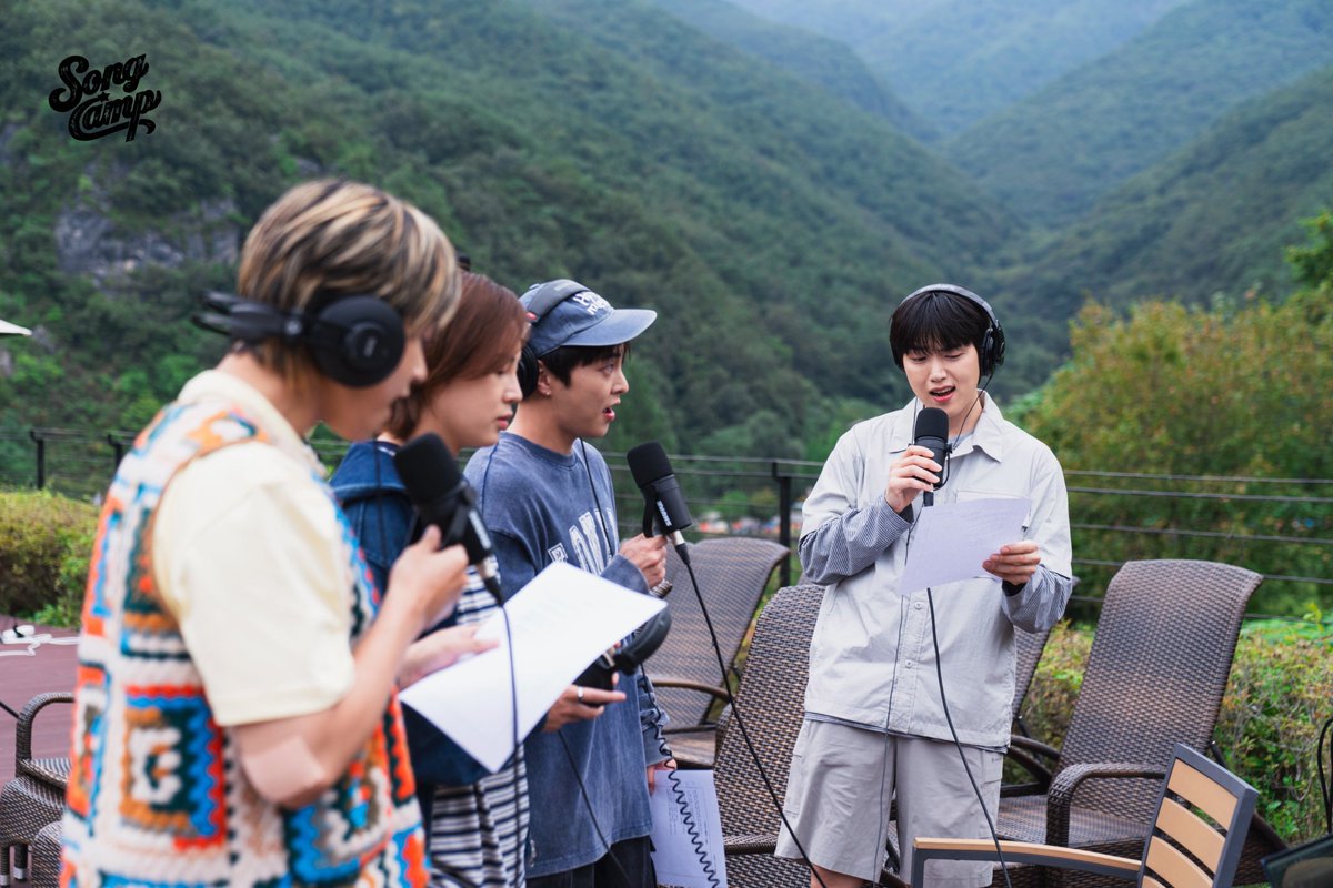 [ARTÍCULO] 
#XIUMIN de EXO, Lee Jaejin de FTISLAND, Sandeul de B1A4 y Ha Sungwoon lanzarán por sorpresa el sencillo digital 'Memory Balloon' lleno de amistad y conexión especial a las 6:00 p. m. del día 15. 

Este sencillo digital, "Memory Balloon", fue creado por personas que