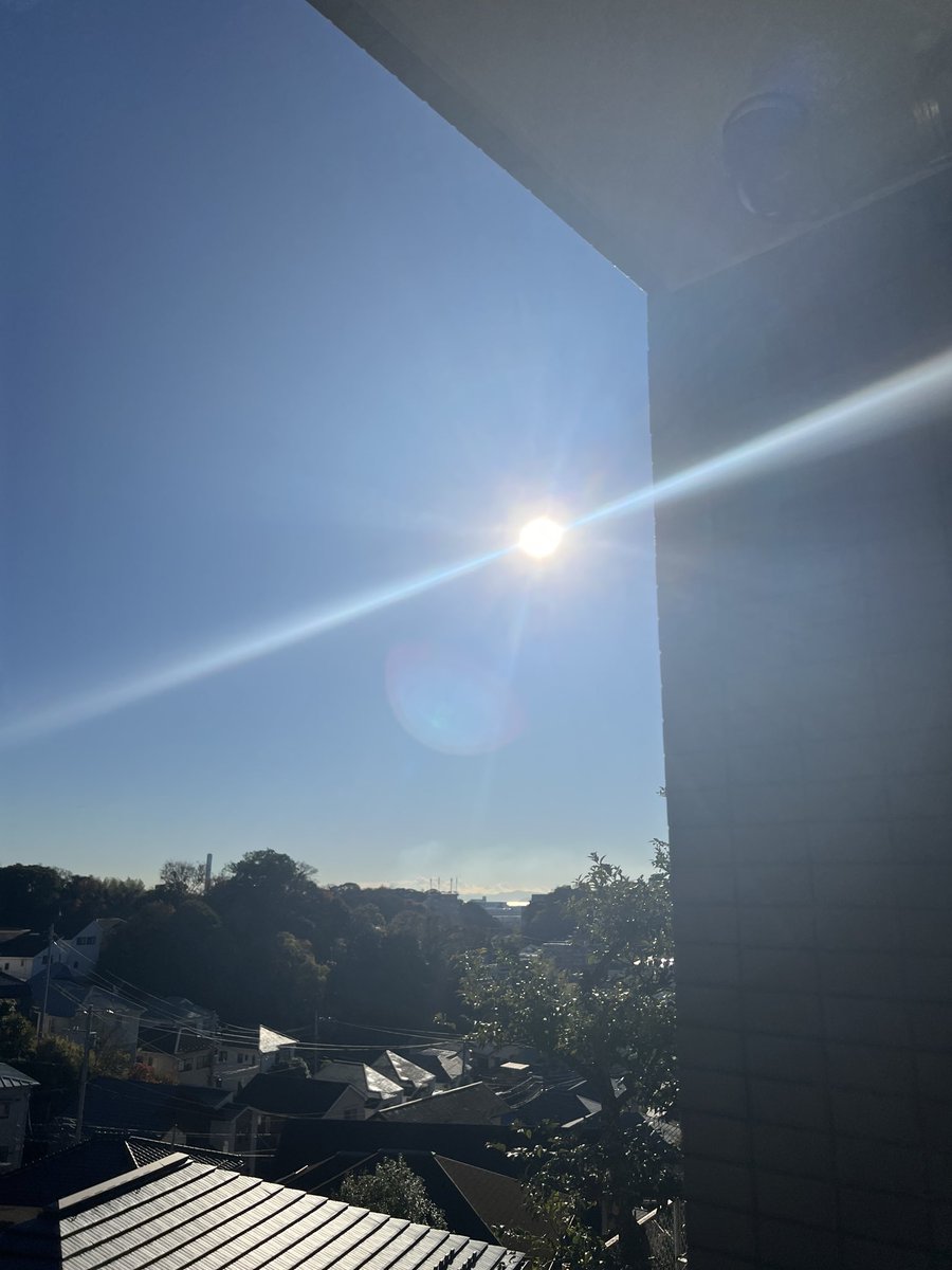 おはミライ～♪☀️
横浜市金沢区は快晴！

今年もいよいよ大詰め、第51週のスタートです！🔥 
本日もよろしくおねがいします🙇🔥

#おはミライ
#冬の日の習慣
#資産形成
#企業型DC
#企業公式相互フォロー
#企業公式が毎朝地元の天気を言い合う
