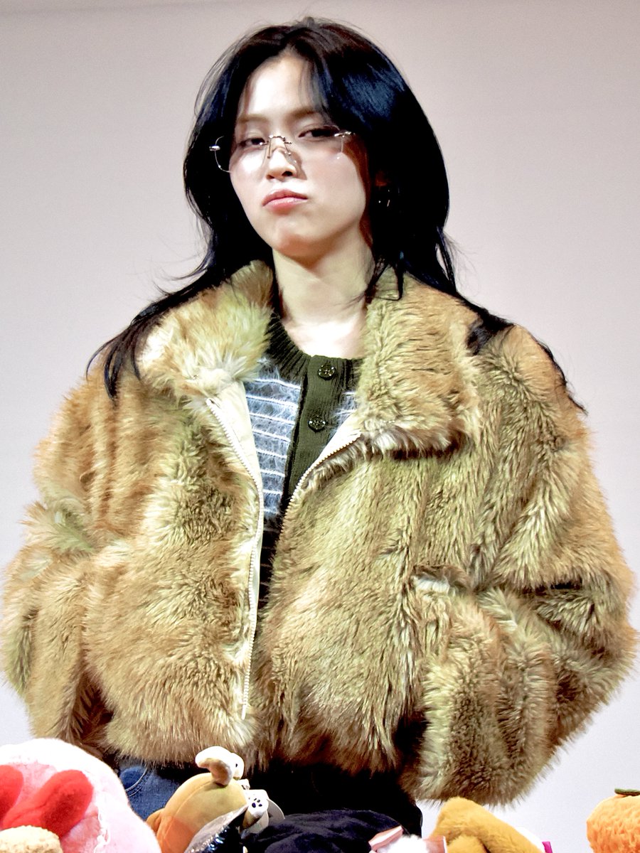 12/12 ITZYファンサインイベント ITZY リュジン 日本語で積極的に話し