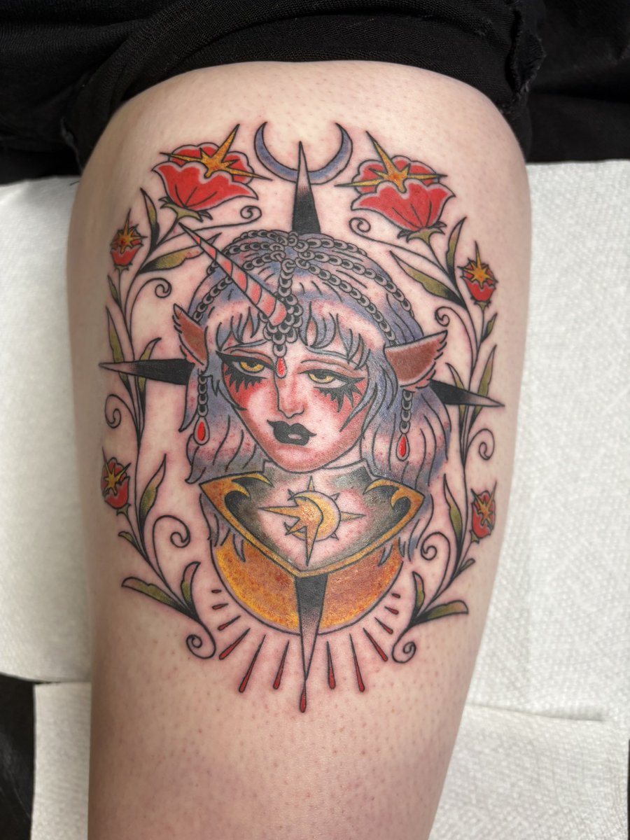 Ladies made w love as of late <3 book more ladies pleeeeaaase