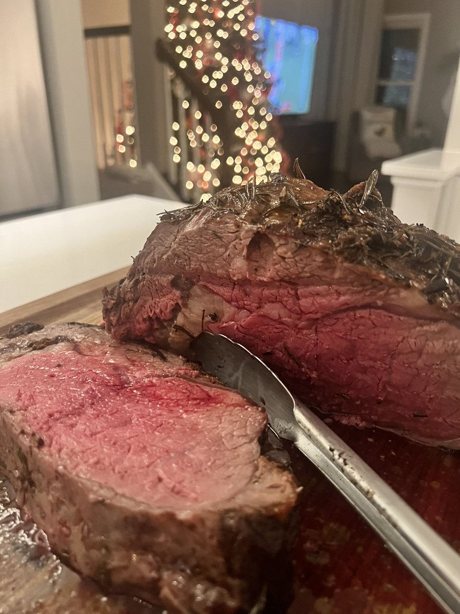 Radzy420's tweet image. Bears victory dinner.