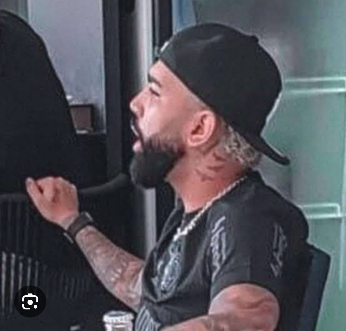 rockgyn's tweet photo. Será que o pênalti errou por acaso?!! https://t.co/FW66NlRbQw