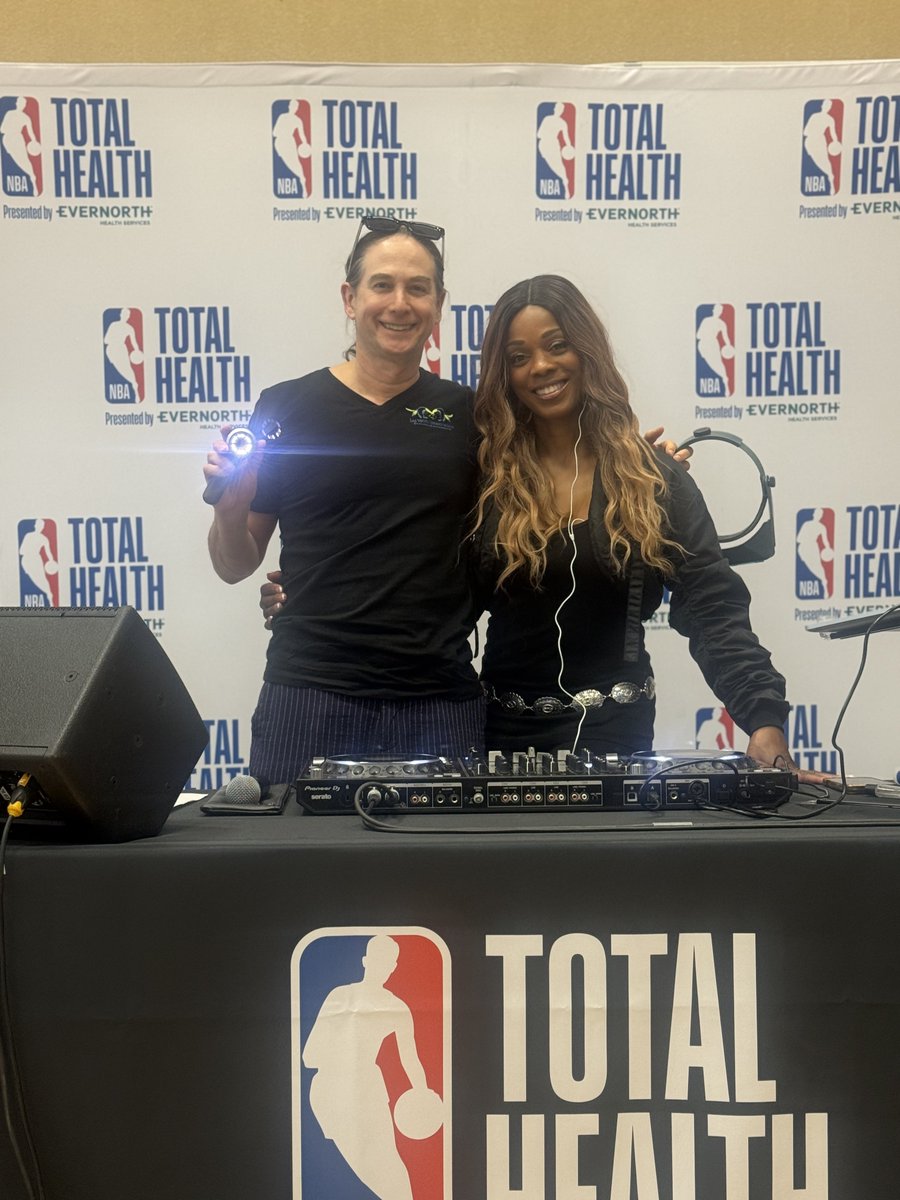 Thank you <a href="/NBA/">NBA</a> <a href="/preventcancer/">Prevent Cancer Foundation</a> <a href="/lvderm/">Las Vegas Dermatology®</a> <a href="/dermbros/">The Derm Bros®</a> for a great event, promoting health &amp; skin cancer awareness- we had a blast &amp; even met <a href="/SpencerHaywood/">Spencer Haywood</a> #nba #drvegas #dermbros #skincancer #volunteer #communityservice