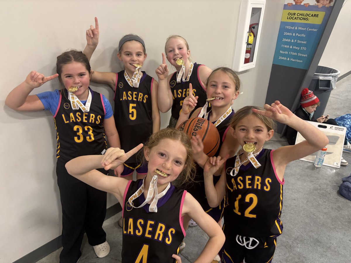 NELasersHoops's tweet photo. Congrats to 3rd Purple in their first place at the Girls Rule Tournament! https://t.co/G331yh9bO3