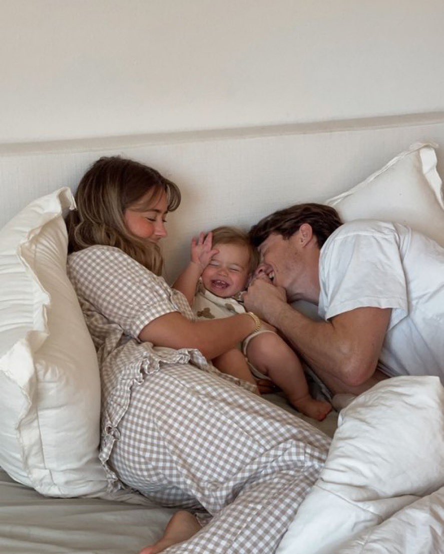 YOU & I (@soylesevilmekk) on Twitter photo 