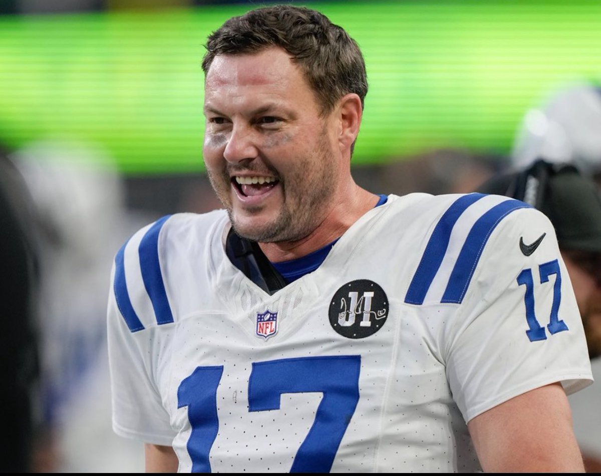 PremierCapper's tweet image. You’re crazy if you think I didn’t sprinkle some Phillip Rivers ML tonight. 

44 year old legend hasn’t played ball in 5 years and nearly takes down the Seahawks on the road. 

This league never fails to amaze me. Love to see it 🐐