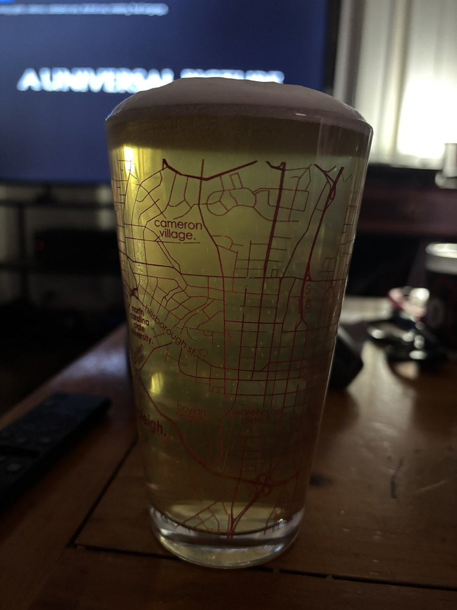 thinkingmandan's tweet image. As I continue to age I have consistently honed in on Sunday nights. This might be the best one yet