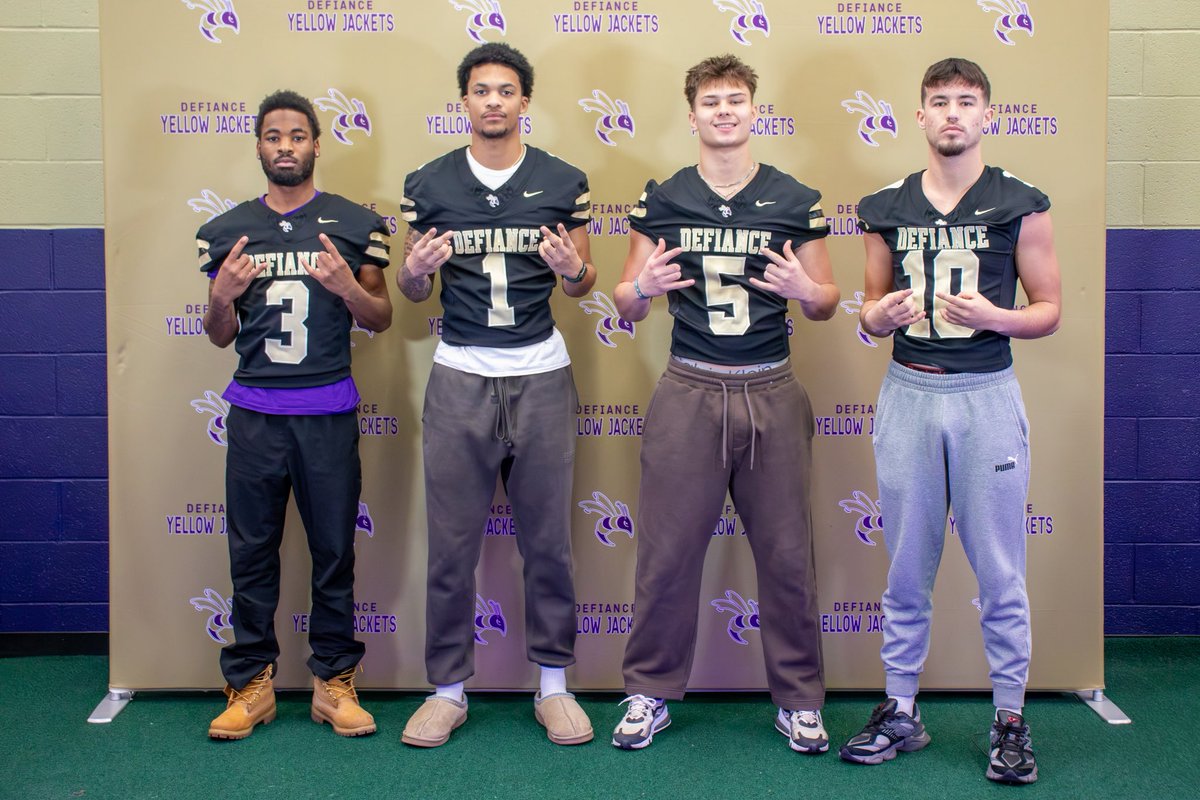 holden davies 🏝 tweet media