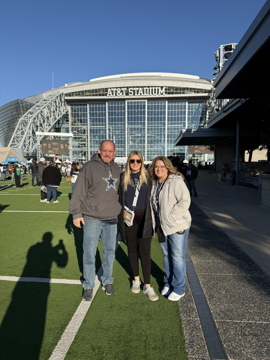 Alexis_Greene11's tweet photo. @dallascowboys #COWBOYNATION https://t.co/cYLPB7ZWpW