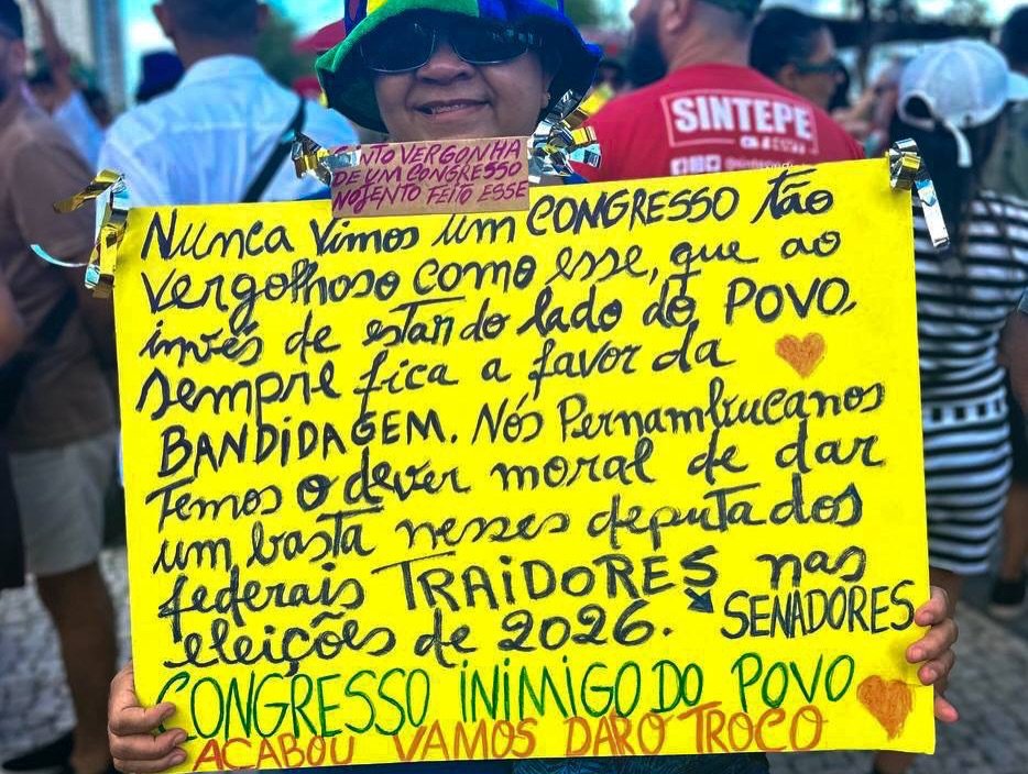 MidiaNINJA's tweet image. Em Recife o ato mobilizou milhares de pessoas para expulsar esse congresso que legisla para golpista e esquece o povo!

#SemAnistia 

Fotos: Bieco Garcia, Ya Benites, Anujornalismo