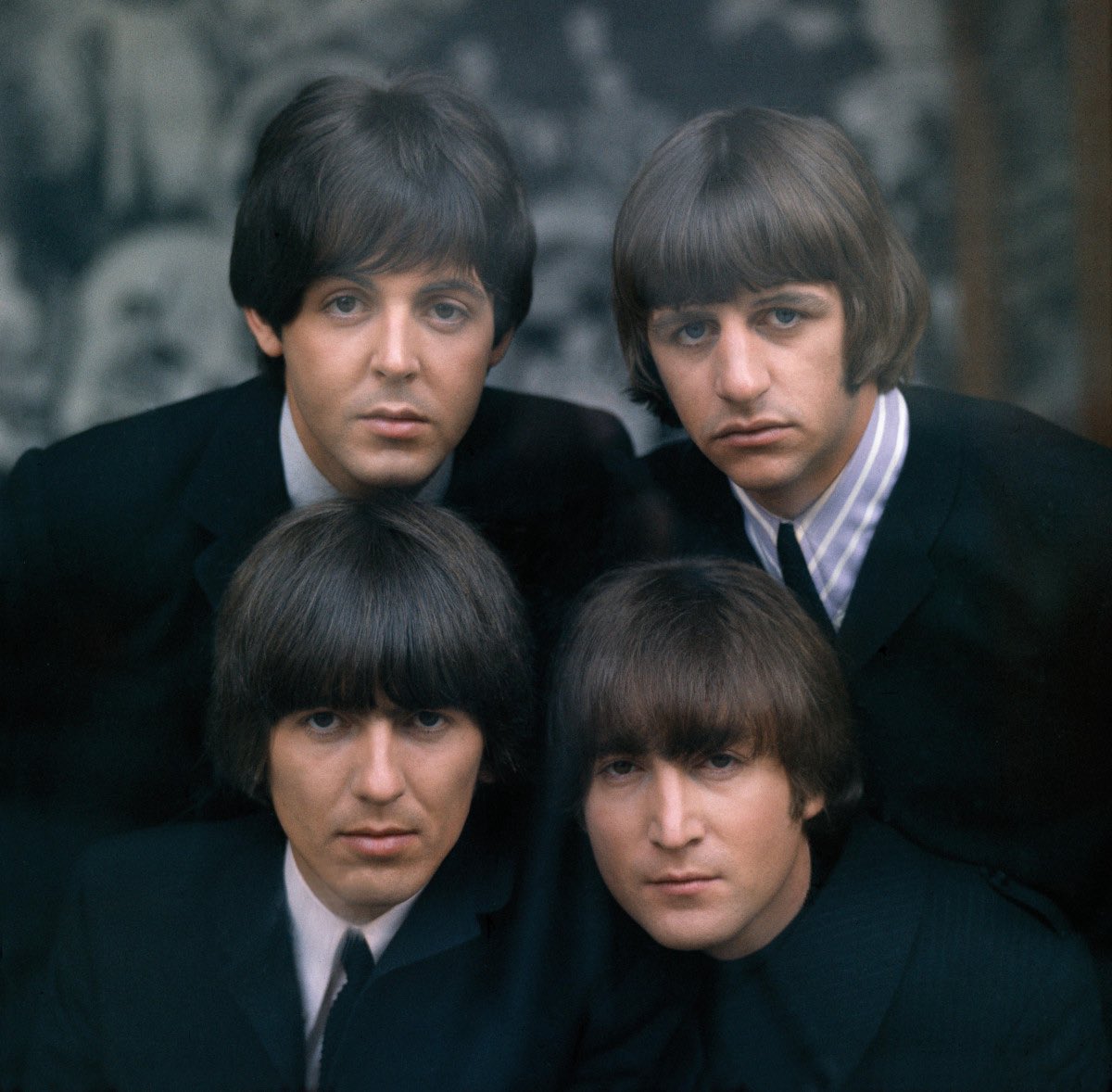 🏆| TAYBEATLES! Taylor Swift joins The Beatles as the only artists in history to have at least 4 albums spent 9+ weeks at #1 on Billboard 200.