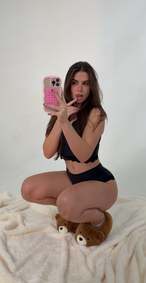 Lauren Alexis tweet media
