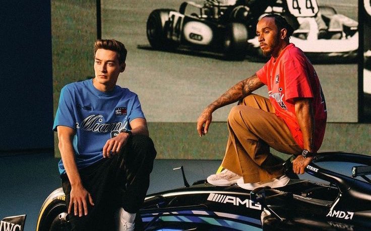 brit_cedes's tweet image. day 43 of posting a picture of lewis and george until we get a britcedes podium