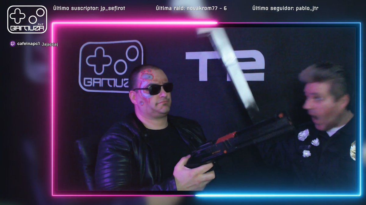 gamuzagaming's tweet photo. Hay directos divertidos y luego están los directos ÉPICOS. El juego #Terminator2DNoFate , brutalísimo, y jugar con @angelito020, el mejor T-800, una auténtica gozada. Gracias a Ángel por prestarse a nuestras locuras, esperamos que hayáis disfrutado tanto como nosotros 
#Cosplay https://t.co/Xpvc3mkQx1
