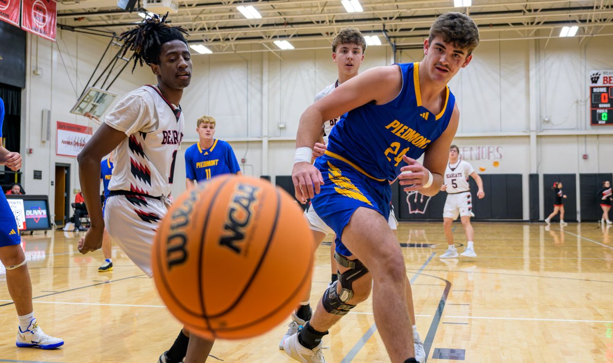 THIS WEEK'S SCHEDULE

High school sports events involving area teams for the week of Dec. 15-20. Coaches, report schedule changes and results to joe@wrightmediacorp.com.

easportstoday.com/2025/12/14/thi…