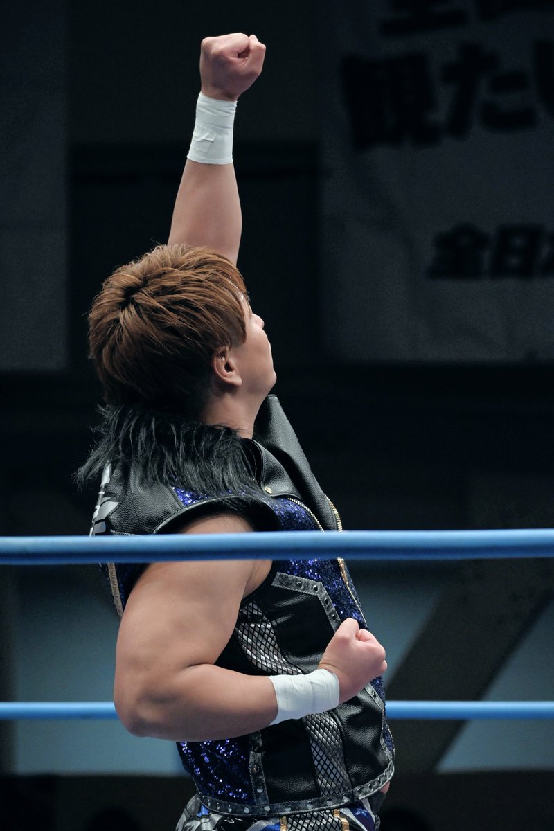 取り敢えず待ってます😌 #青柳優馬デビュー記念日 #ajpw