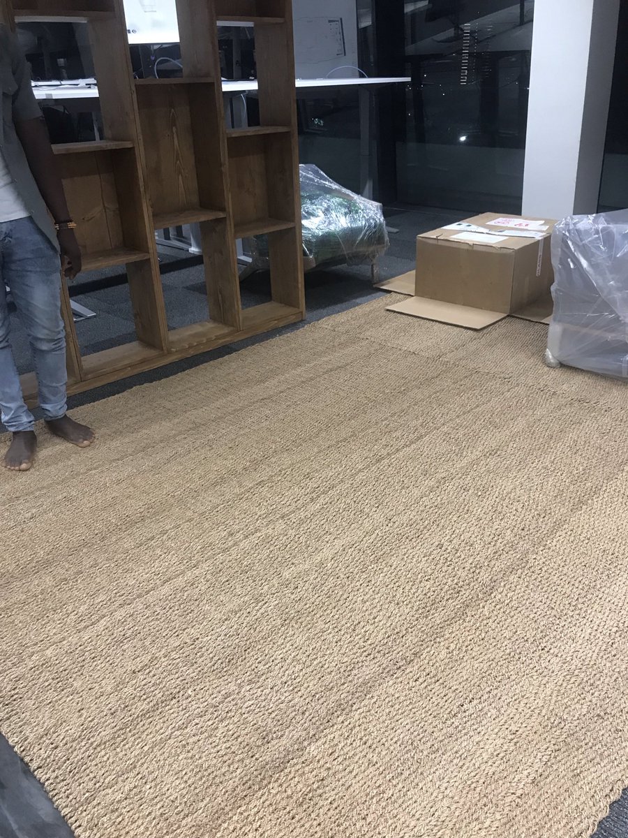 mitimeth_'s tweet image. Installed in 2021 at the @facebook office in Nigeria.

Revisited in 2025.

After 4+ years in a high-traffic public space, this handmade water hyacinth rug is still performing and the client still calls us for advice.

That’s New Luxury.
That’s MitiMeth.

#rugs #handmade