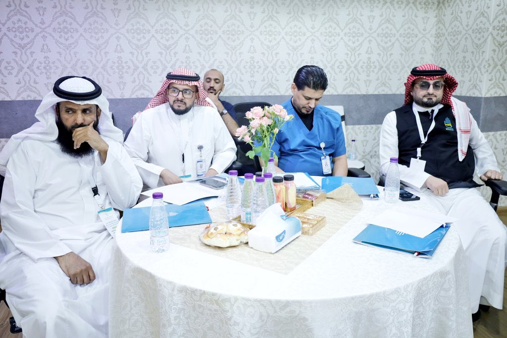 أقامت تنسيقية الحماية من #التبغ ورشة «التنظيم والرقابة على منتجات #السجائر_الإلكترونية» قدّمها د. ماجد الخلف بهيئة الصحة العامة، بمشاركة المدير التنفيذي لجمعية بهاء، عضو اللجنة التنسيقية، وبحضور أعضاء اللجنة التنسيقية لجمعيات الحماية من التبغ في السعودية وعدد من المختصين.