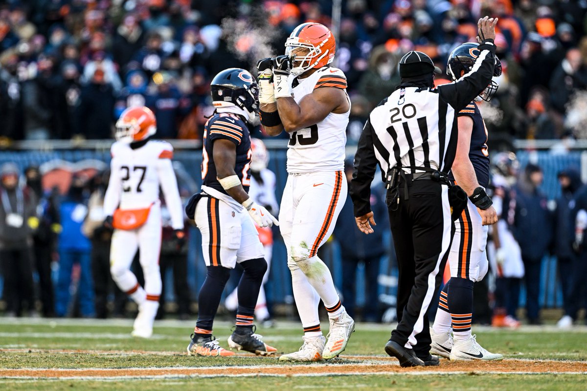 a moment to celebrate as Myles comes within 1.5 sacks of breaking the all-time record