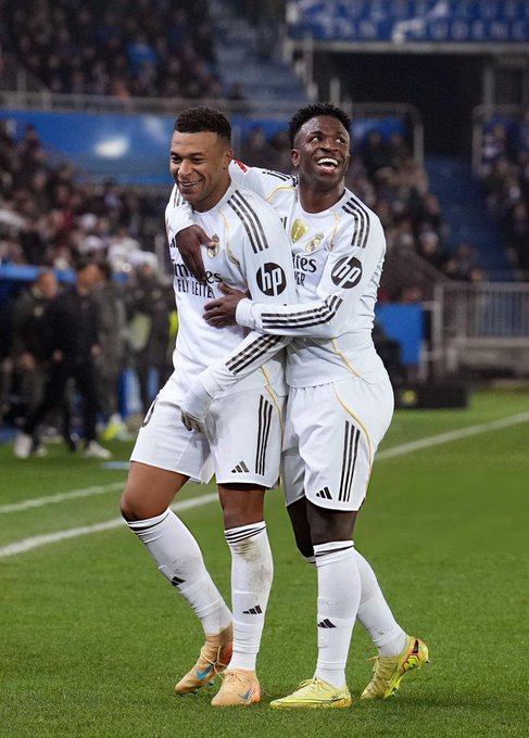 ريال مدريد ينهي الشوط الأول متقدمًا بهدف نظيف بتوقيع كيليان مبابي 