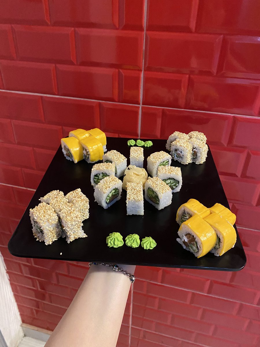 Bu eller sadece tweet atmıyor.