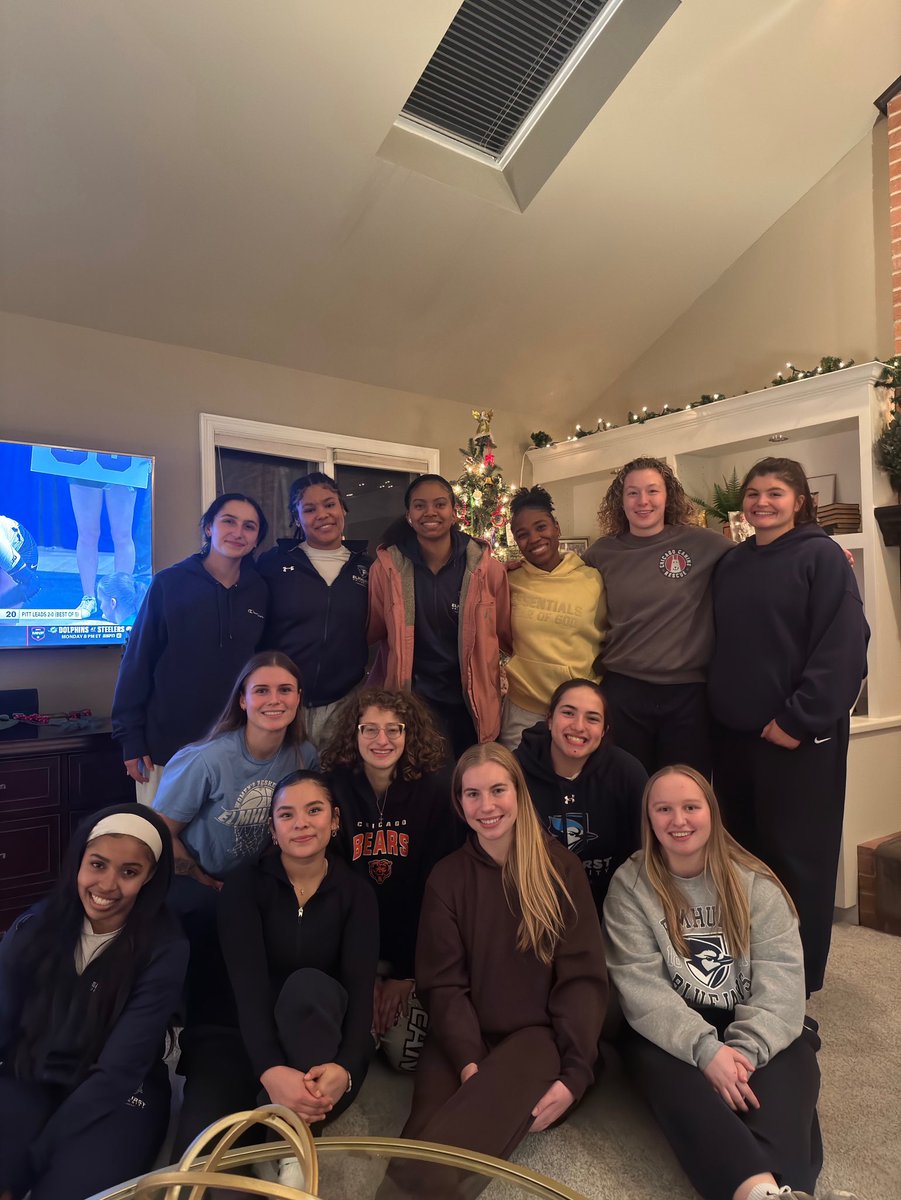 Elmhurst University Women's Basketball tweet media