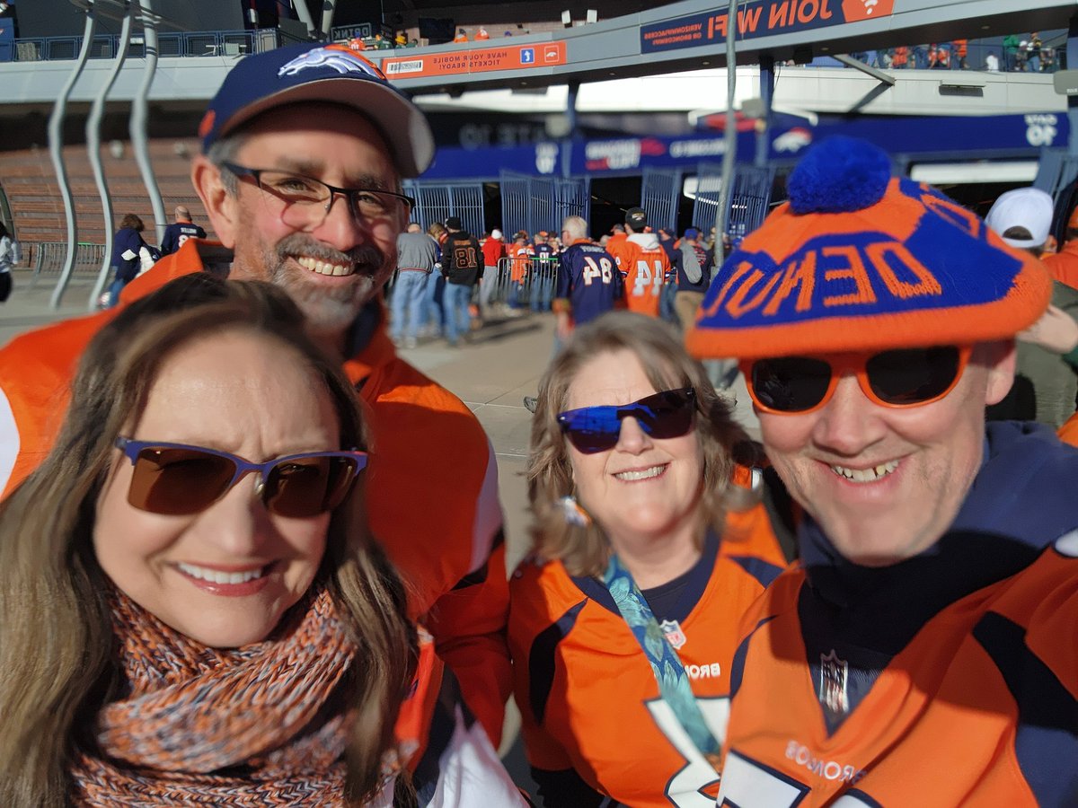 fanchise5280's tweet photo. @Broncos @denverpost @BroncosQBClub Game #481 Broncos vs. Packers. Go Broncos !!! https://t.co/5kpn1eP9DO