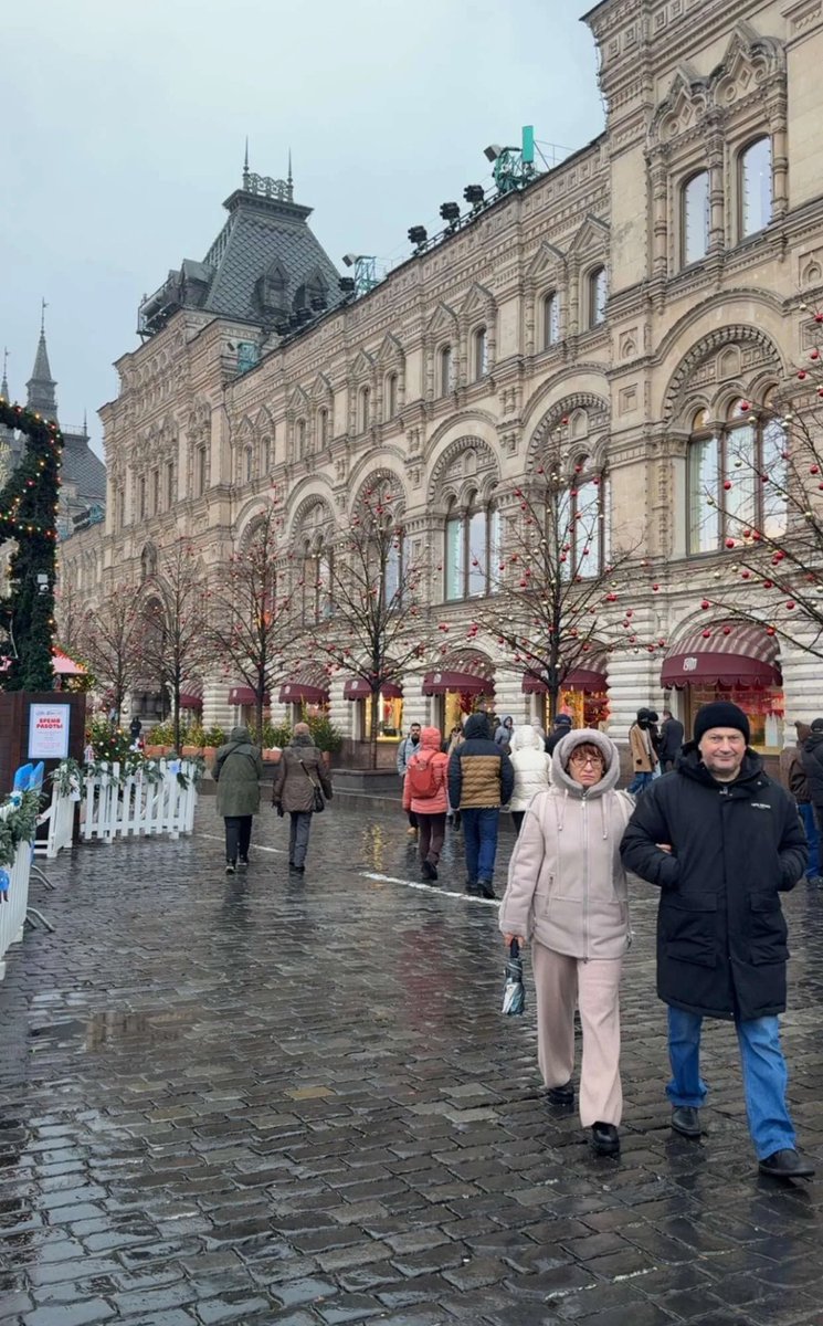 ayed_ri's tweet image. قنعنا بالفراق اللي فجعنا  و امرنا لله 
ماخفنا الا من الفرقا وساعتها ، وهذي هي
.
ترا الصدفه نجاة التايه اللي في طريقه تاه
ورا ما ننتظرها ! وش ورانا !؟ ماورانا شي