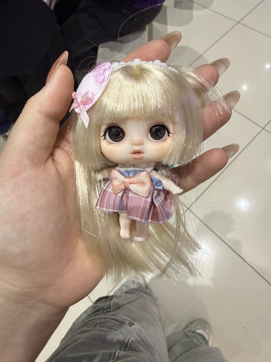 Avi Meillon 🐰🫧 tweet media