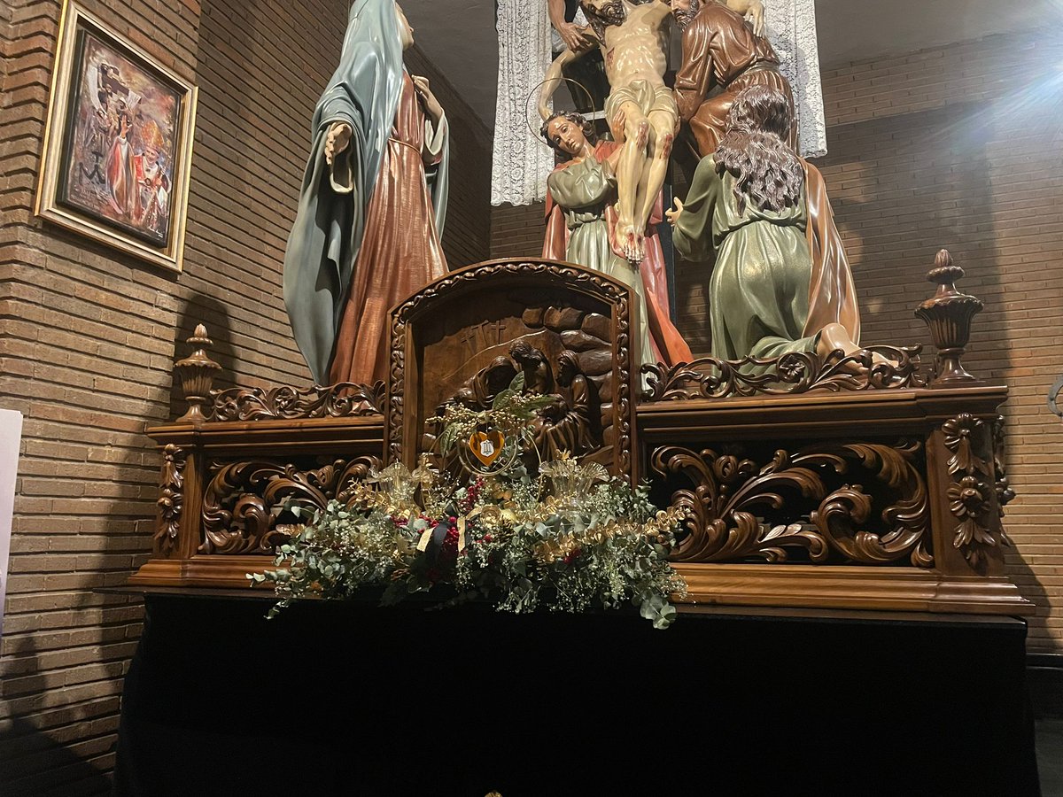 El Descendimiento Cuenca tweet media