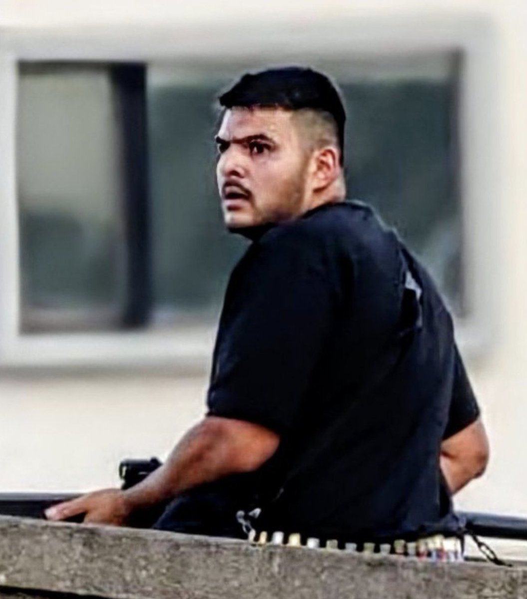 ❌ Left: Serbian. Banned from entering Australia for "posing risk to public safety" (unvaccinated for Covid)

✅ Right: Pakistani. Welcomed in Australia. Carried out today's terror attack.

Remember: Diversity is our strength 💪