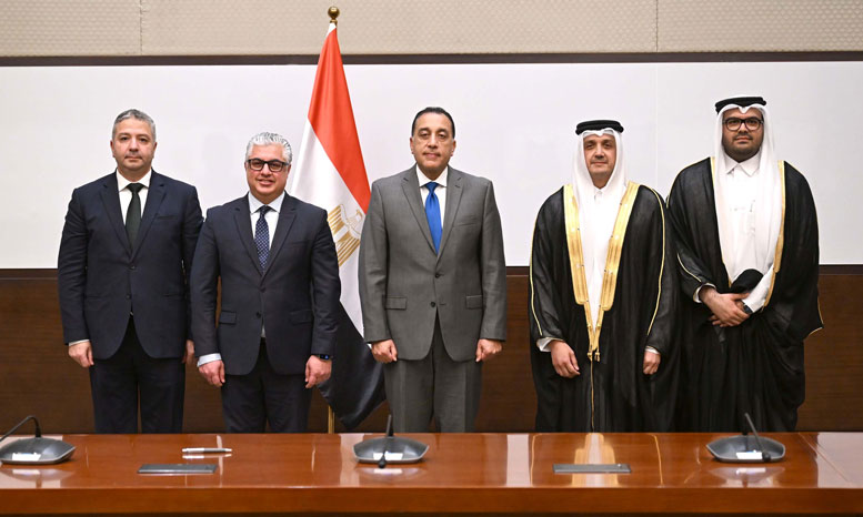 مصر و قطر توقعان أول مشروع صناعي قطري لإنتاج وقود الطائرات المستدام - استثمار قطري بقيمة 200 مليون دولار داخل المنطقة الاقتصادية لقناة السويس - المشروع يعتمد على تدوير زيوت الطعام ويبدأ التوريد بنهاية 2027 