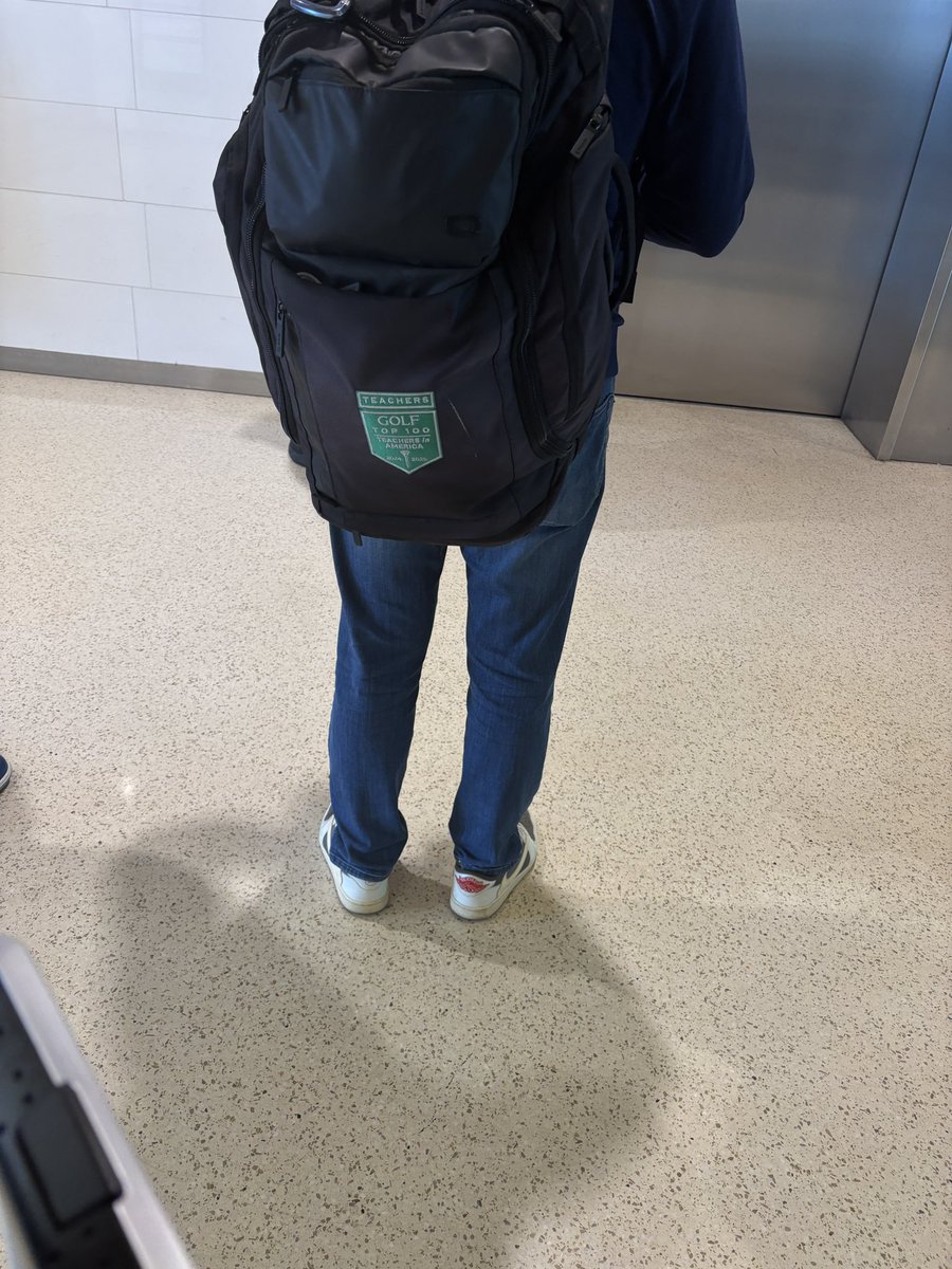 regierocket69's tweet image. All my golf burners, where’s this rank in the rare logo sporting game? Peep the Travis Scott lows too