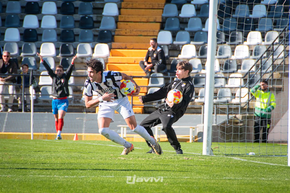 Javier tweet media