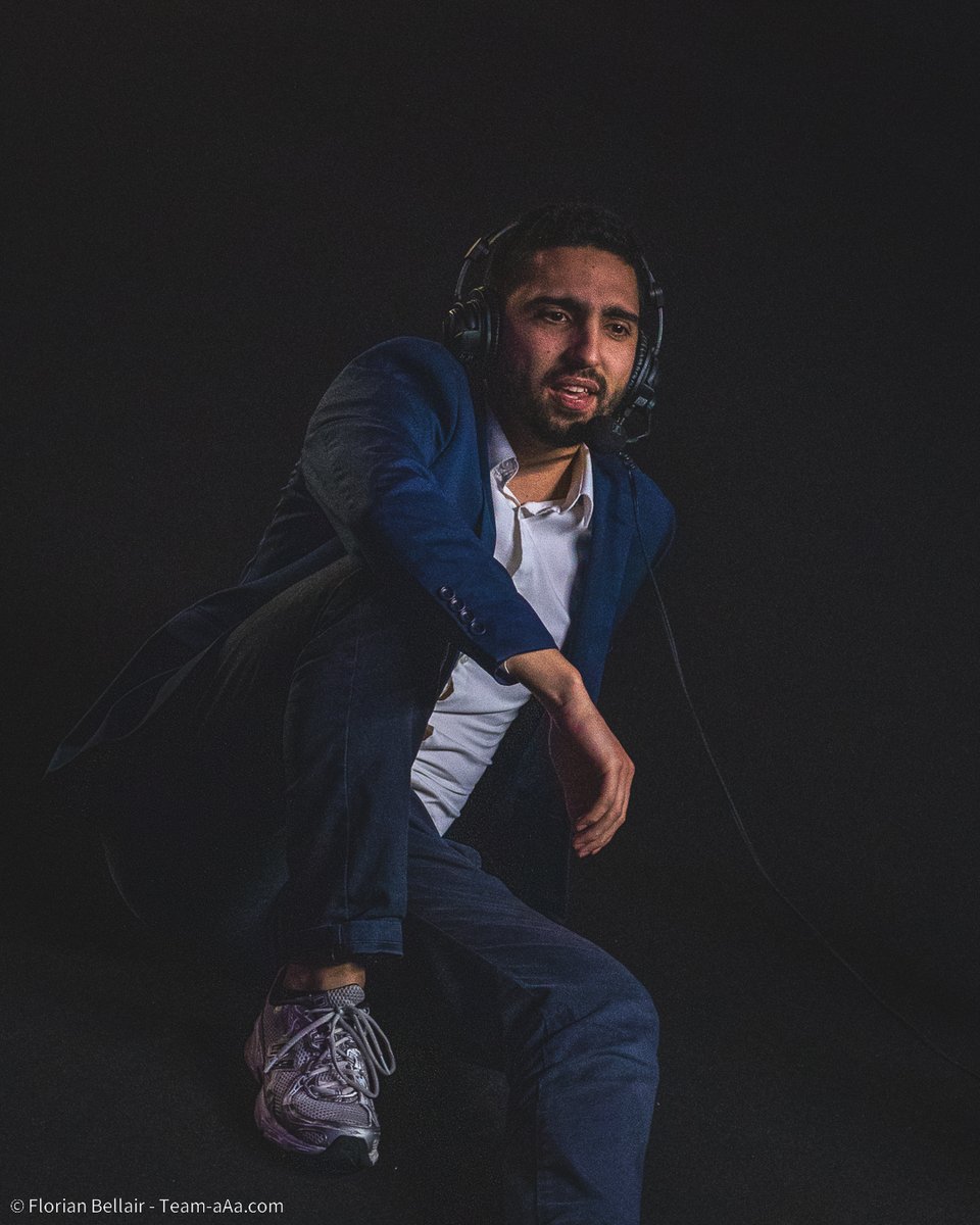 CroissantStrike's tweet image. Dans mon livre, @Vitality_apEX et @ZywOo détestent @JawedCS et ont tout fait pour qu’il caste le moins possible lors de sa dernière journée…

C’est la seule explication que j’ai pour ce 13-2 en finale de Major. 😭