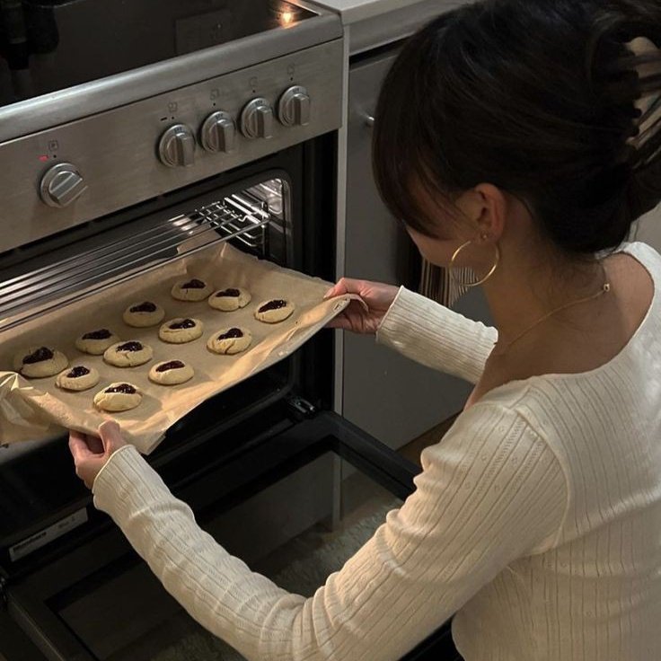 rutilaresy's tweet image. pov: nos mulheres quando algo dá errado