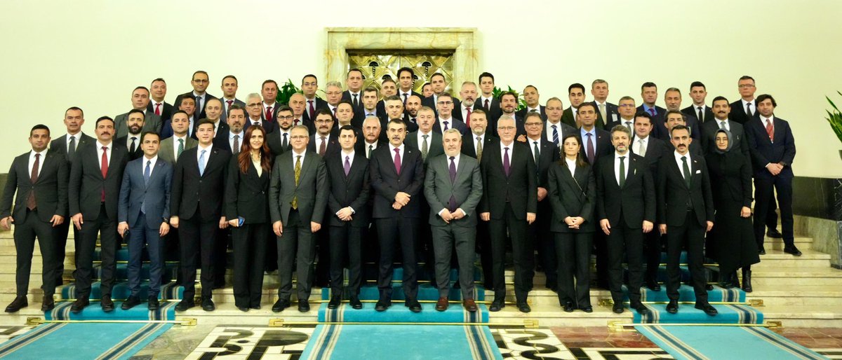 Bakanlığımızın 2026 yılı bütçesi, Gazi Meclisimizde kabul edildi.
“Türkiye Yüzyılı”nda eğitim vizyonumuz güçlenerek yoluna devam ediyor.📚🇹🇷