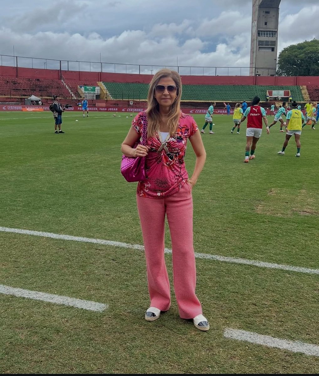 forumeplay's tweet image. A Leila Pereira hoje direto do Divino FC