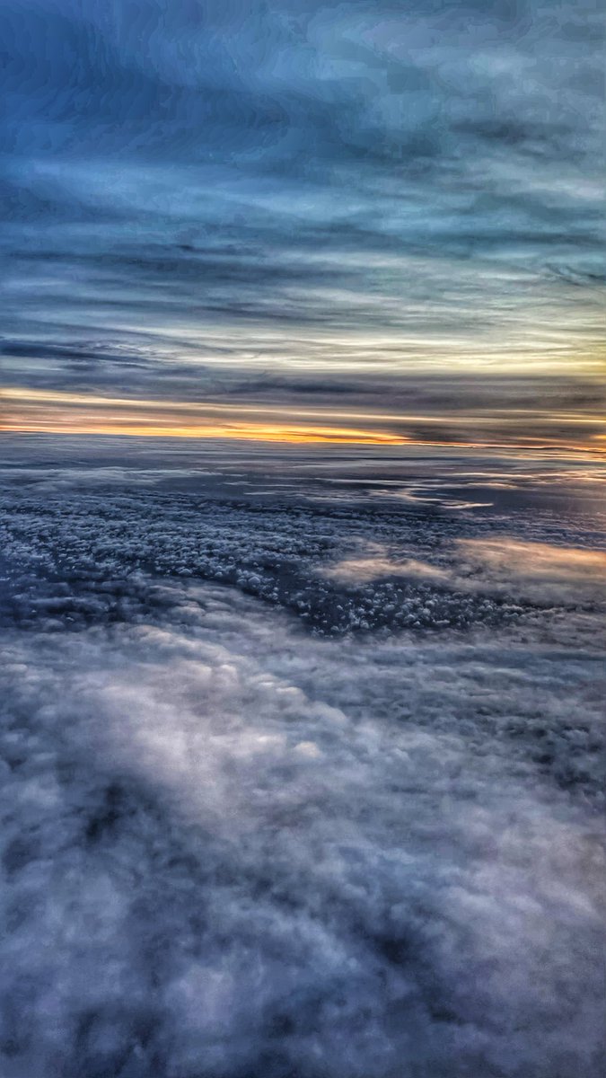 Papanomalyxd's tweet photo. Going to Malta. HDR might been involved in the pictures. 😇 https://t.co/KkIMyMmubN