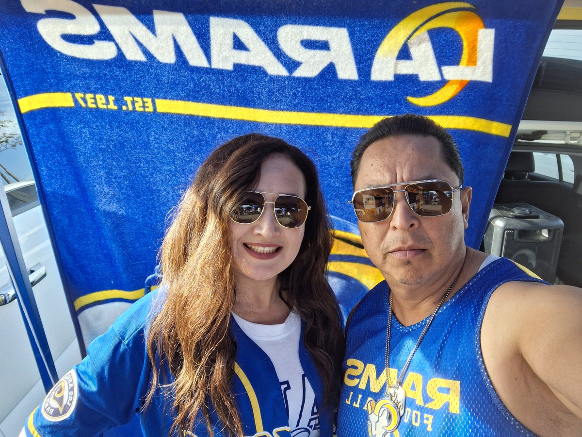 fgabby84's tweet photo. #RamsHouse let's go Rams!  #Playoffs https://t.co/cmMk5xU8ED