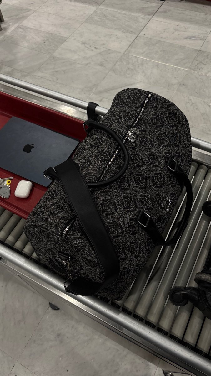 ANDREA ALBRIZIO tweet media